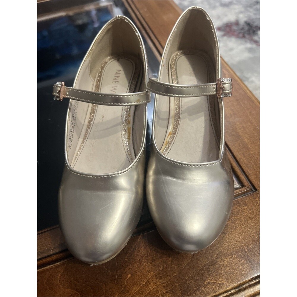Nine West Mary Jane Heels Kids Size 13 Champagne Gold Glitter Buckle Dress Shoes